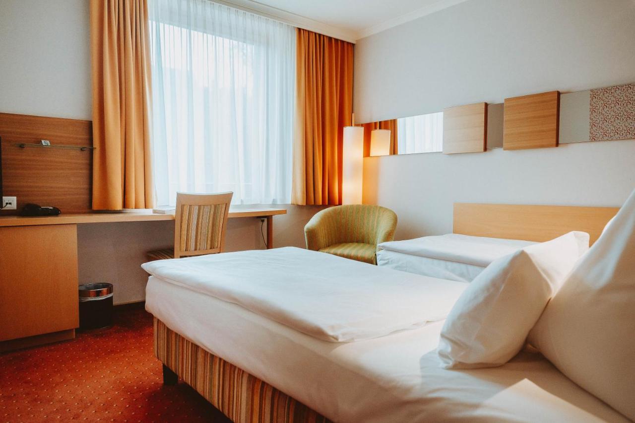 Hotel Bruecklwirt Niklasdorf Εξωτερικό φωτογραφία