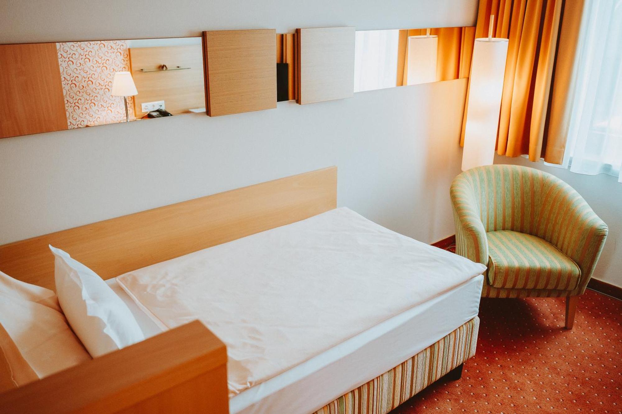 Hotel Bruecklwirt Niklasdorf Εξωτερικό φωτογραφία