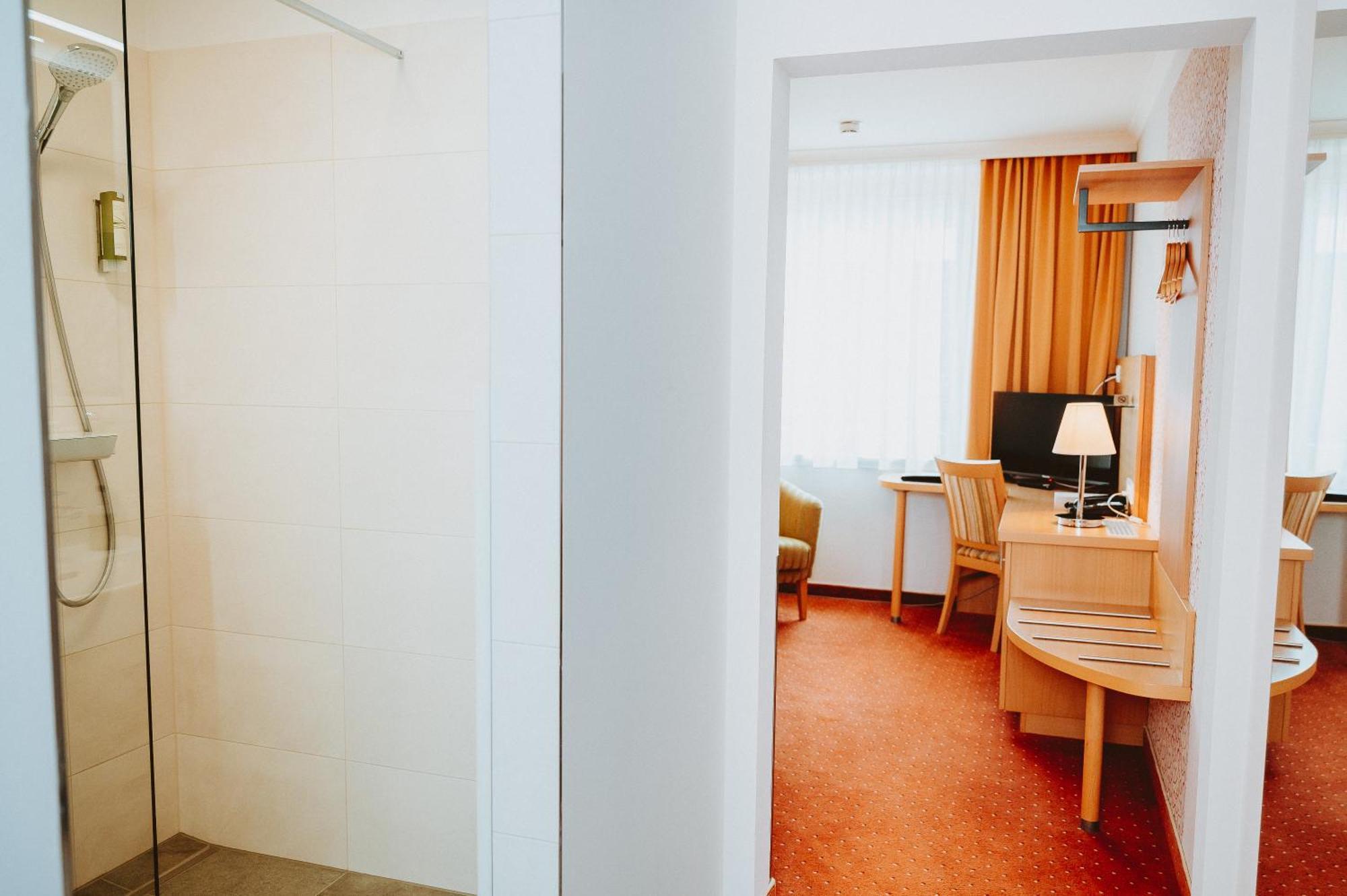 Hotel Bruecklwirt Niklasdorf Εξωτερικό φωτογραφία