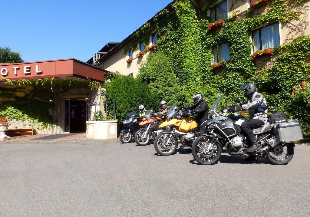Hotel Bruecklwirt Niklasdorf Εξωτερικό φωτογραφία